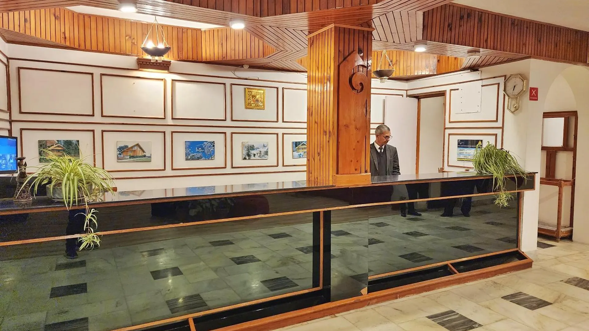 Hotel Pineview Shimla India