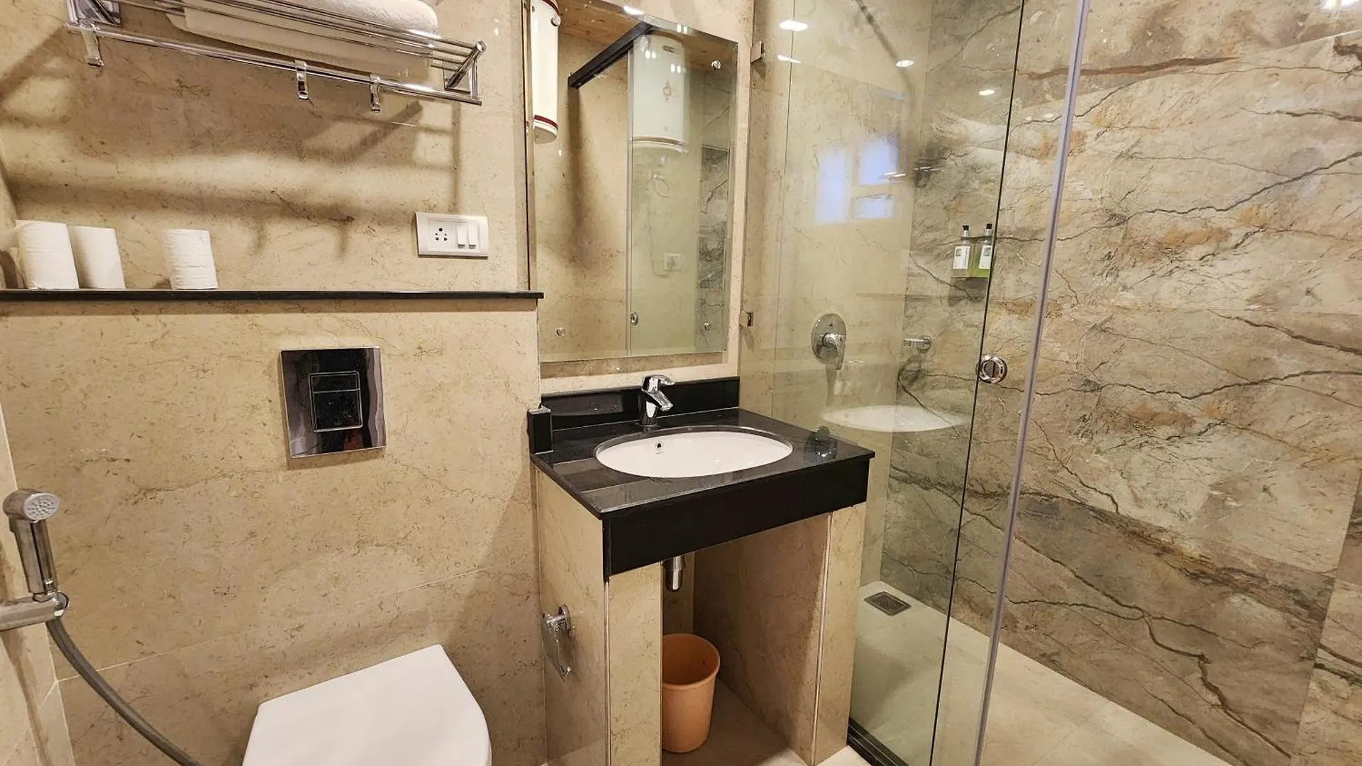 Hotel Pineview Shimla